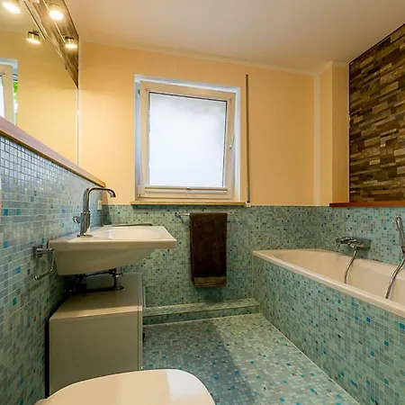 Ferienhaus Im Noblen Munchen-bogenhausen